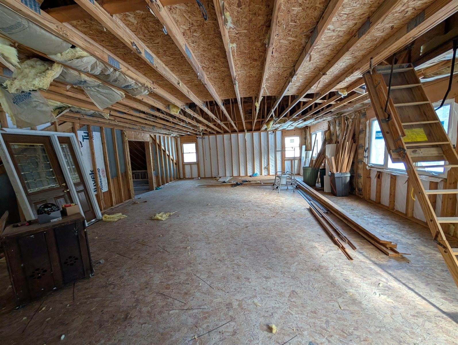 6395 South Lakeshore Drive, Pentwater, MI 49449