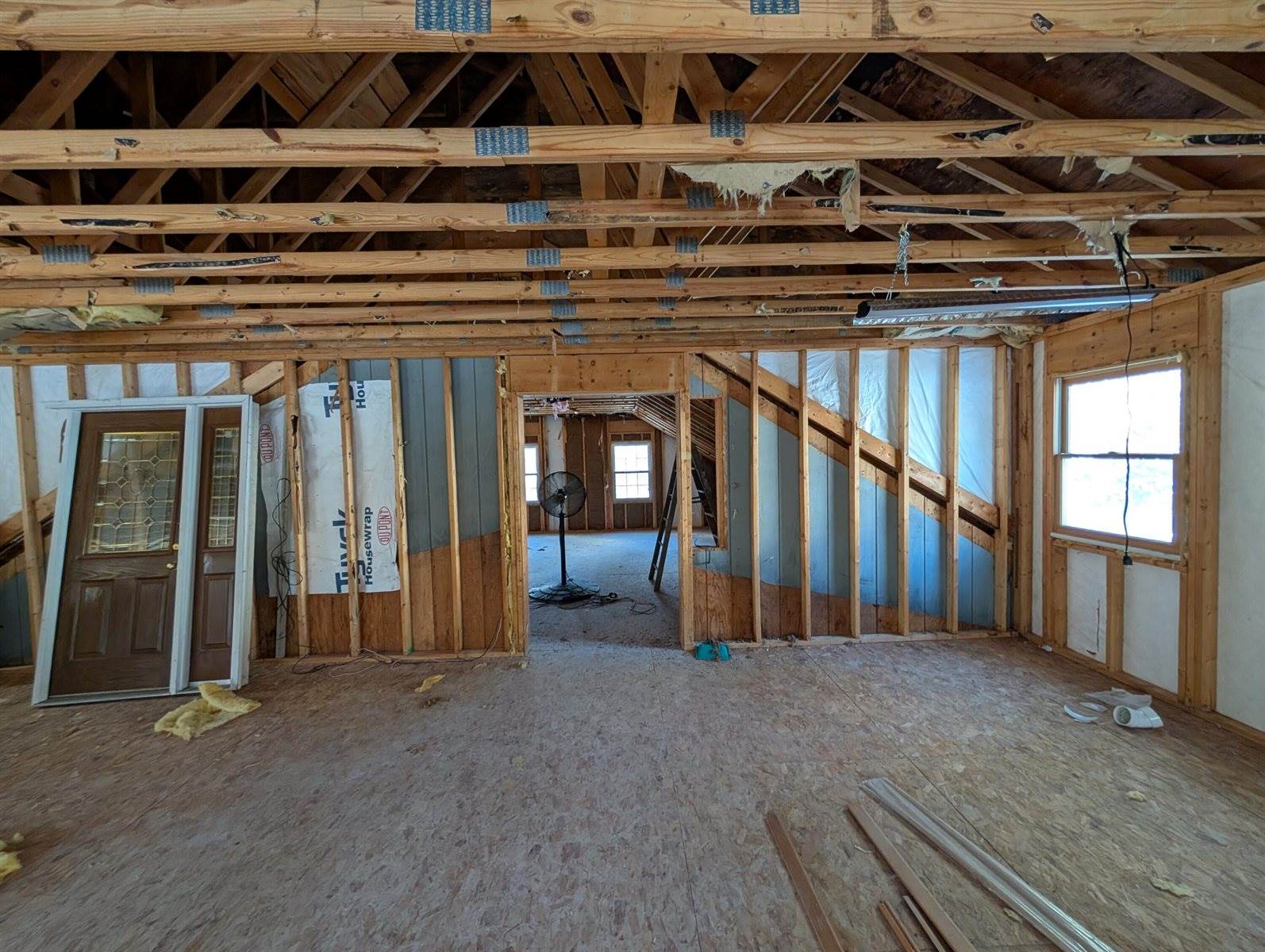 6395 South Lakeshore Drive, Pentwater, MI 49449