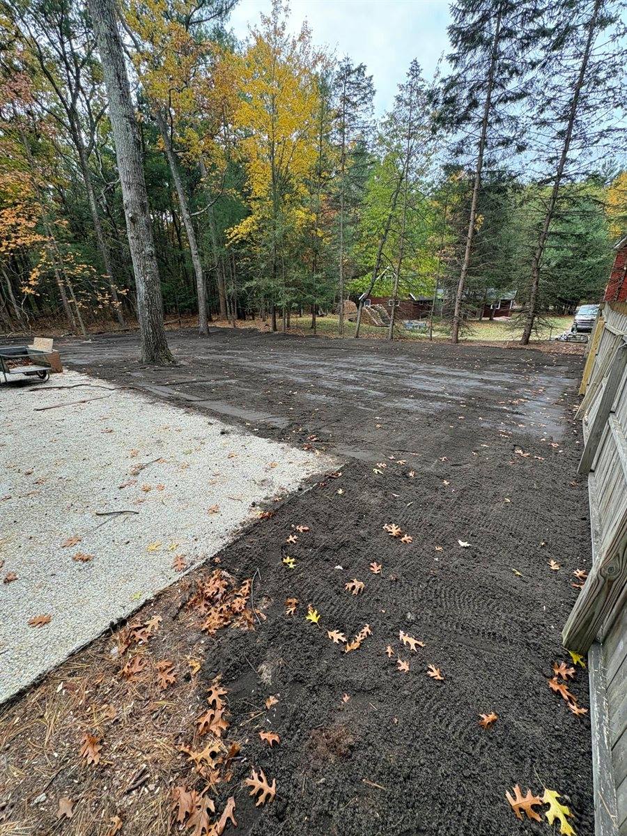 6395 South Lakeshore Drive, Pentwater, MI 49449