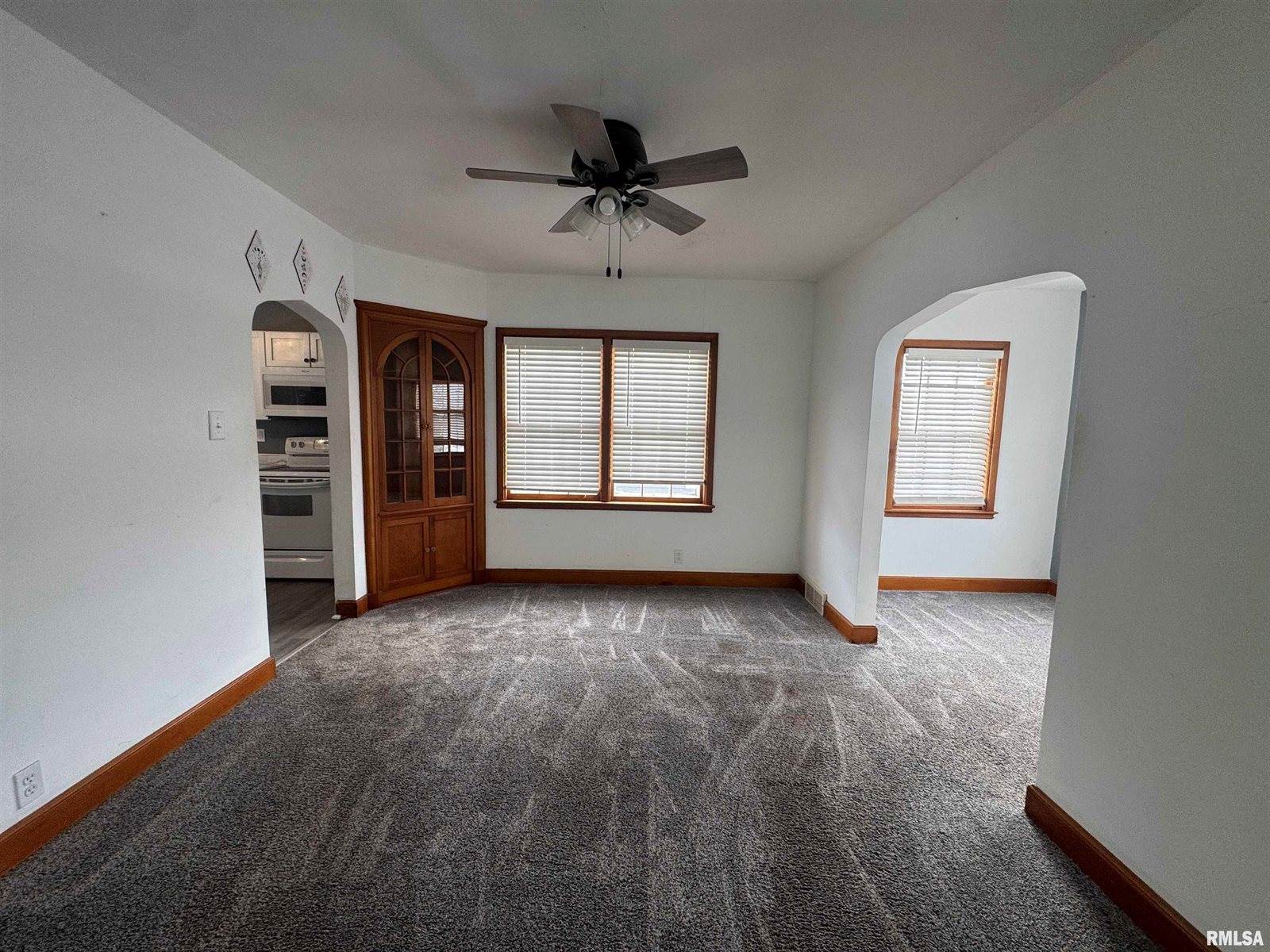 602 Washington Avenue, Lowden, IA 52255