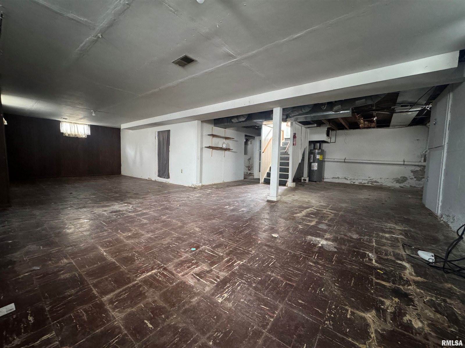 602 Washington Avenue, Lowden, IA 52255