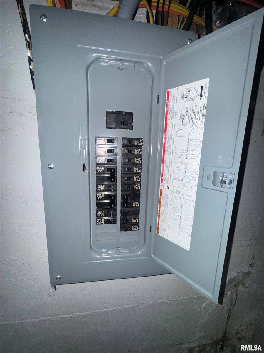 602 Washington Avenue, Lowden, IA 52255