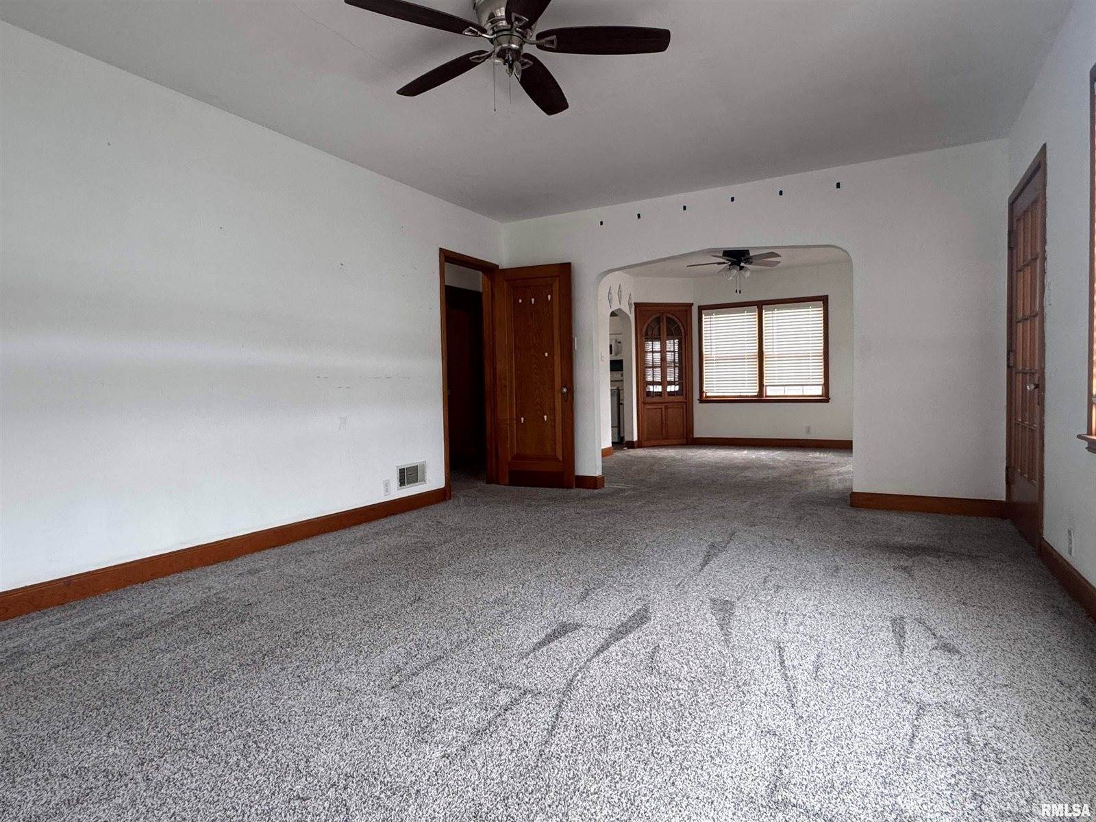 602 Washington Avenue, Lowden, IA 52255