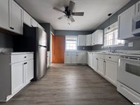 602 Washington Avenue, Lowden, IA 52255