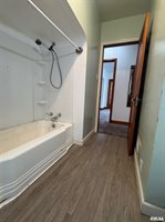 602 Washington Avenue, Lowden, IA 52255