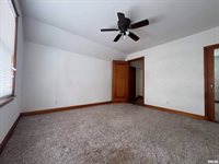 602 Washington Avenue, Lowden, IA 52255