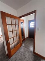 602 Washington Avenue, Lowden, IA 52255