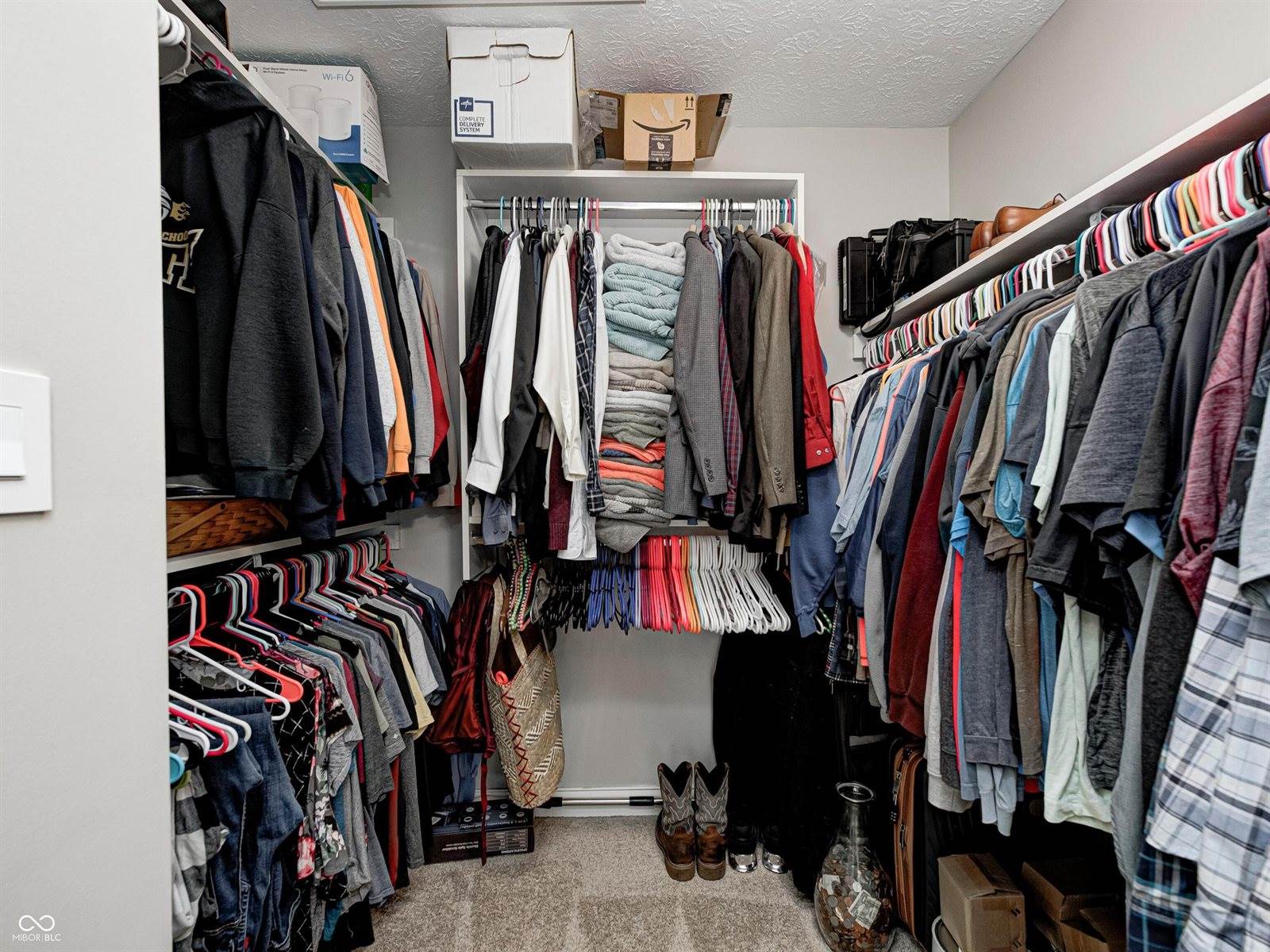 6052 Pine Bluff Drive, Avon, IN 46123