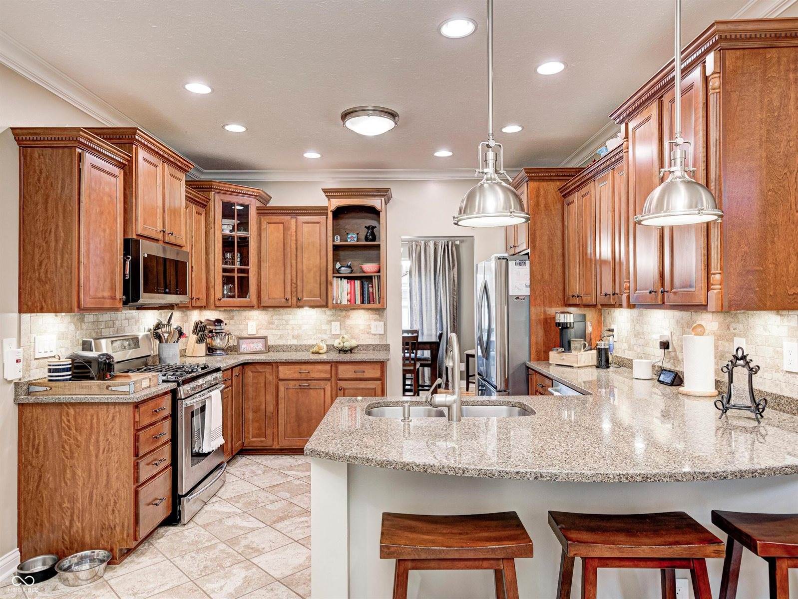 6052 Pine Bluff Drive, Avon, IN 46123