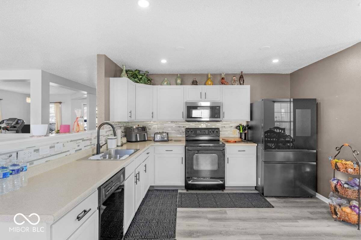 10816 Zimmerman Lane, Indianapolis, IN 46231