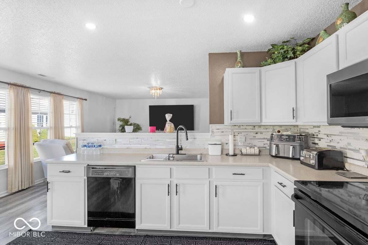 10816 Zimmerman Lane, Indianapolis, IN 46231