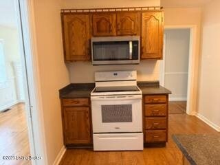 3507 Huon Dr, Louisville, KY 40218