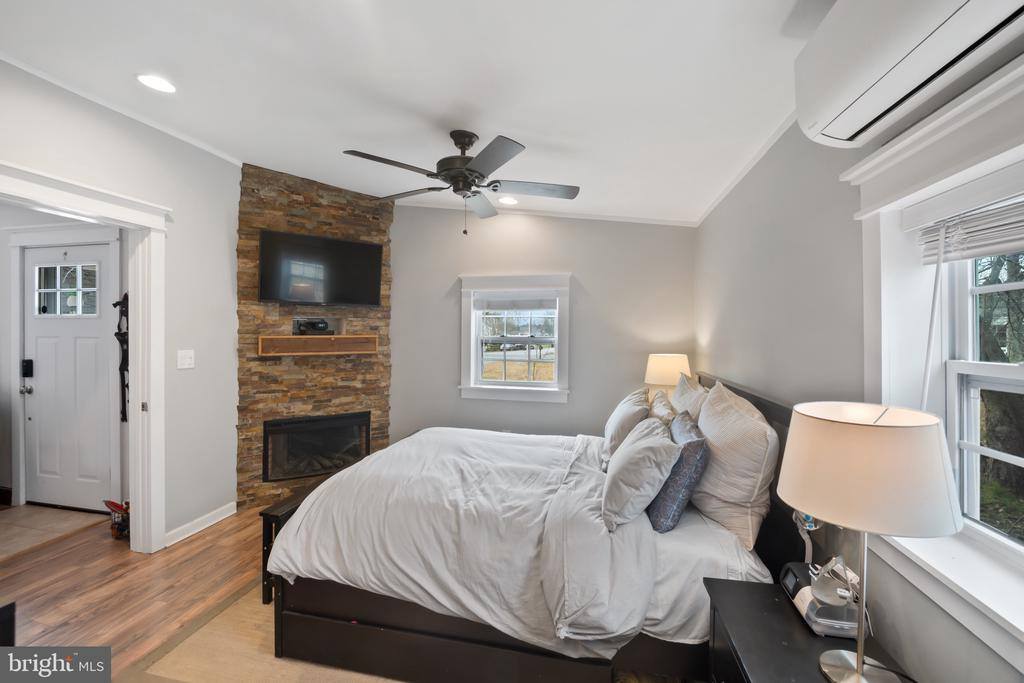 10520 Scaggsville Road, Laurel, MD 20723