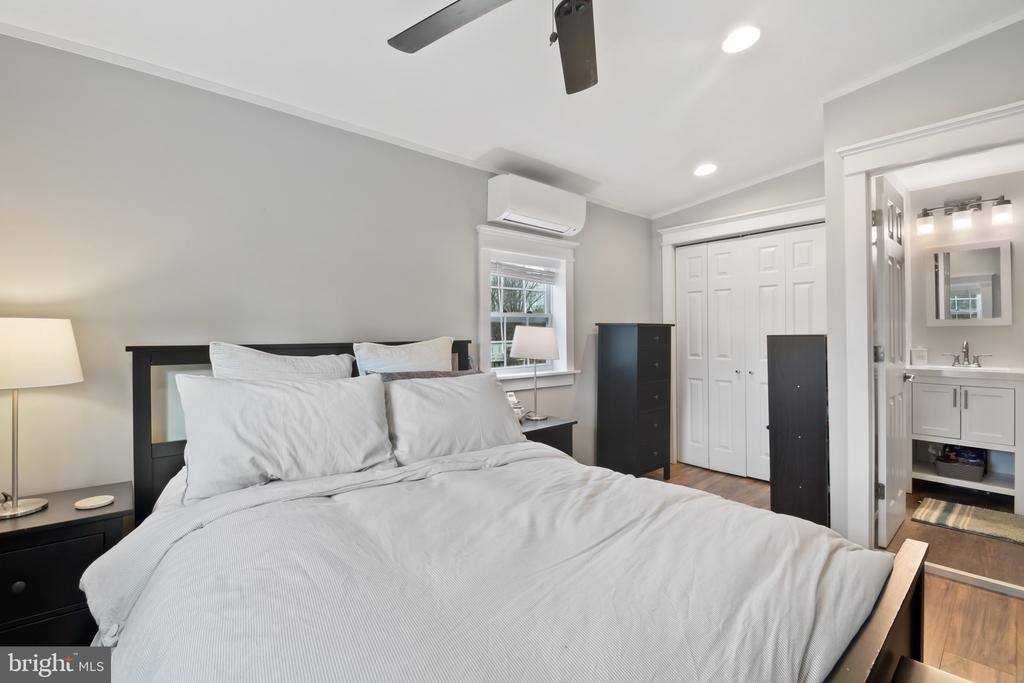 10520 Scaggsville Road, Laurel, MD 20723