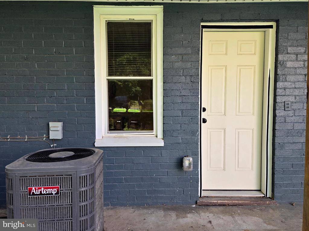 735 South Kent Street, Winchester, VA 22601