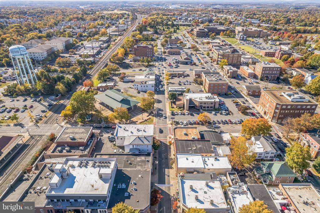 1006 Swallowtail Lane, Manassas, VA 20110