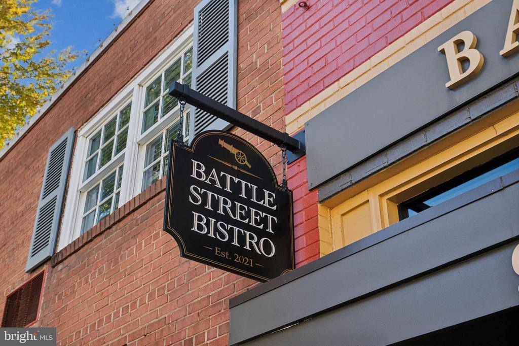 1006 Swallowtail Lane, Manassas, VA 20110