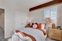 1006 Swallowtail Lane, Manassas, VA 20110