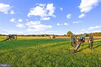 1006 Swallowtail Lane, Manassas, VA 20110