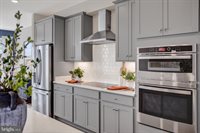 1006 Swallowtail Lane, Manassas, VA 20110