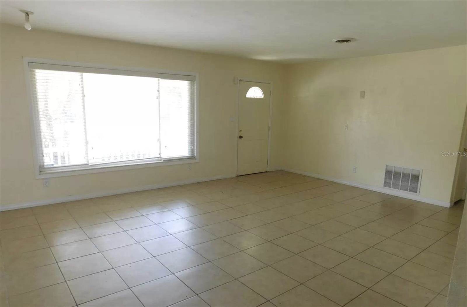 2619 Sunnyside Street, Sarasota, FL 34239