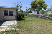 2619 Sunnyside Street, Sarasota, FL 34239