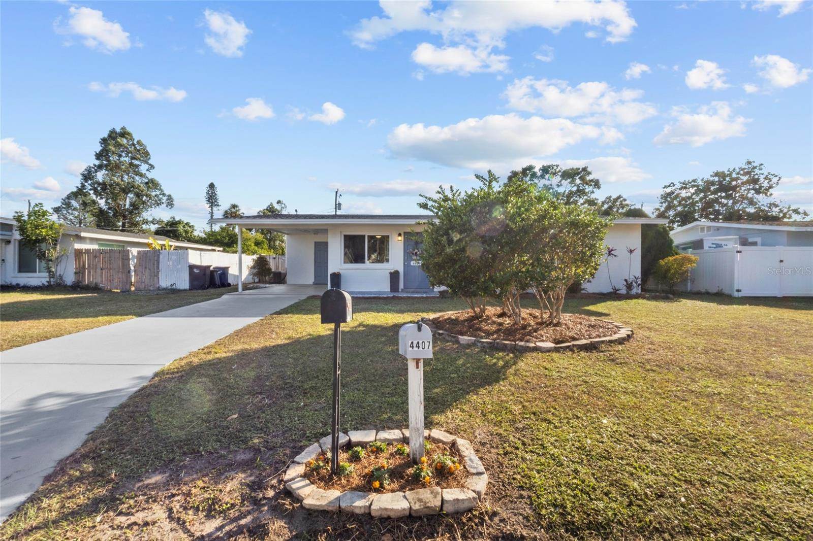 4404 55th Ave Drive East, Bradenton, FL 34203