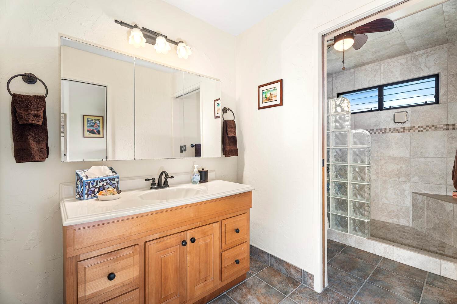 78-7070 Alii Dr, Kailua-Kona, HI 96740