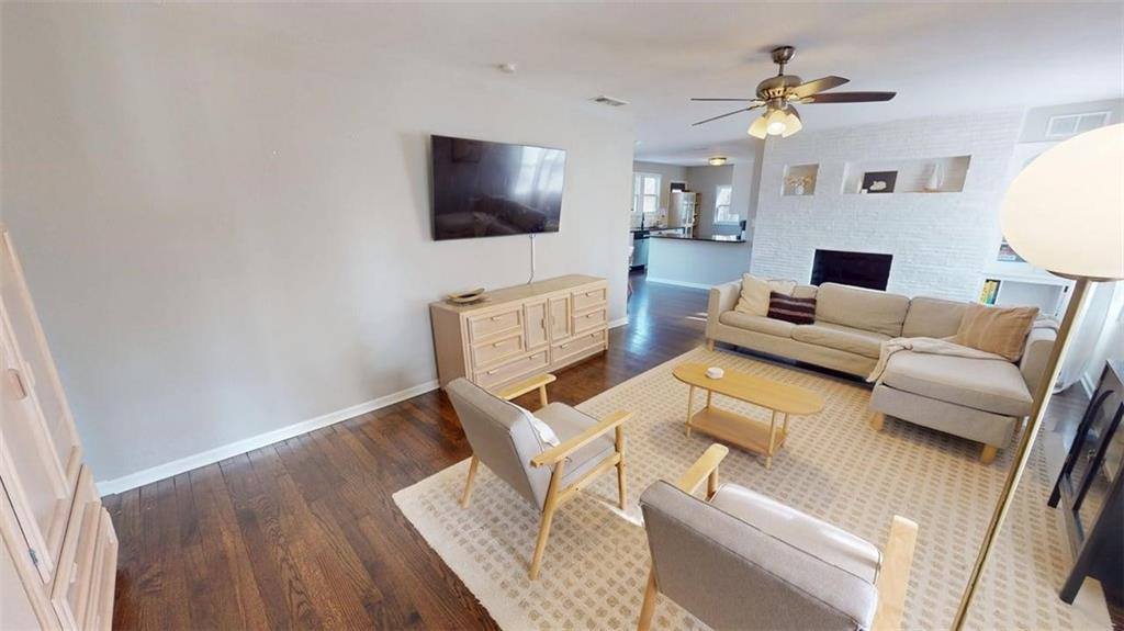 600 West 101st Terrace, Kansas City, MO 64114