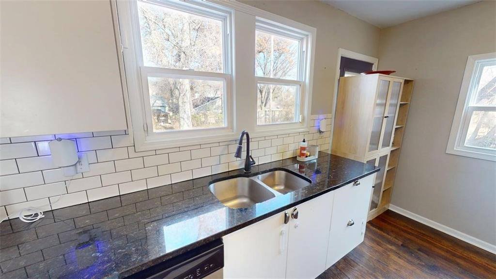 600 West 101st Terrace, Kansas City, MO 64114