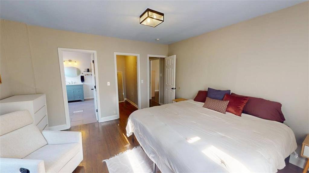 600 West 101st Terrace, Kansas City, MO 64114