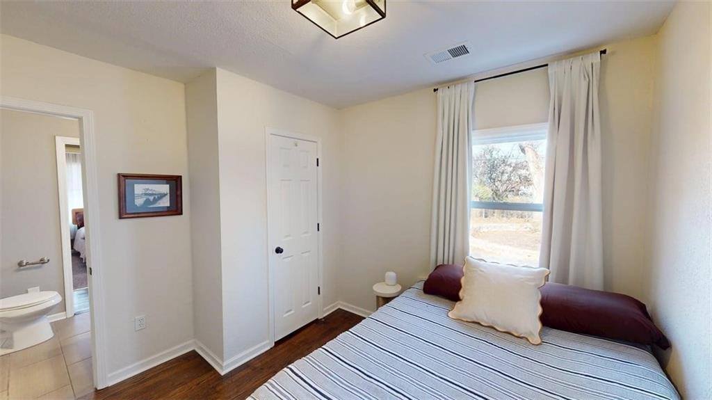 600 West 101st Terrace, Kansas City, MO 64114