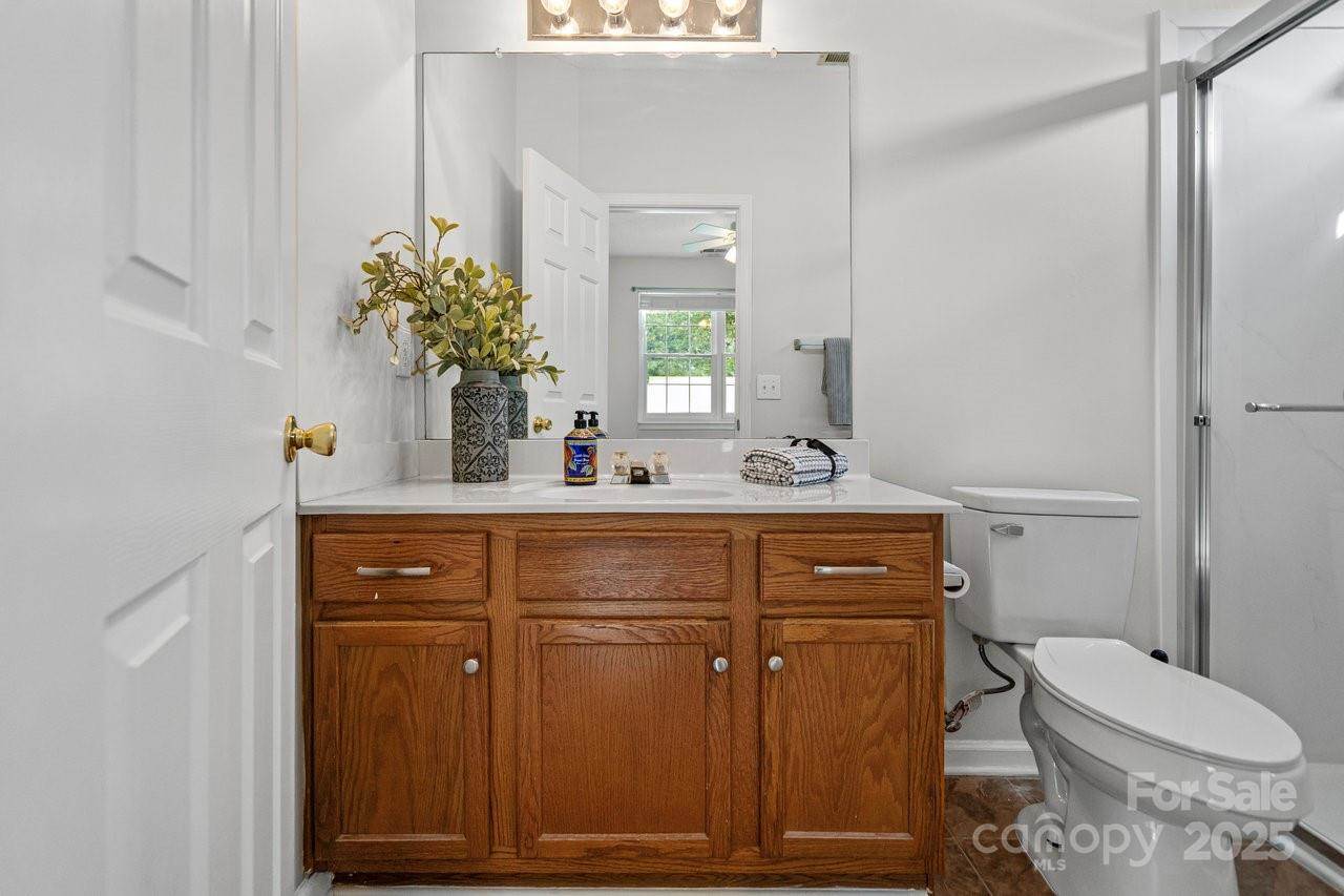 8663 Meadowmont View Drive, Charlotte, NC 28269