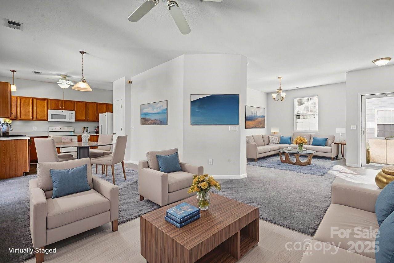 8663 Meadowmont View Drive, Charlotte, NC 28269