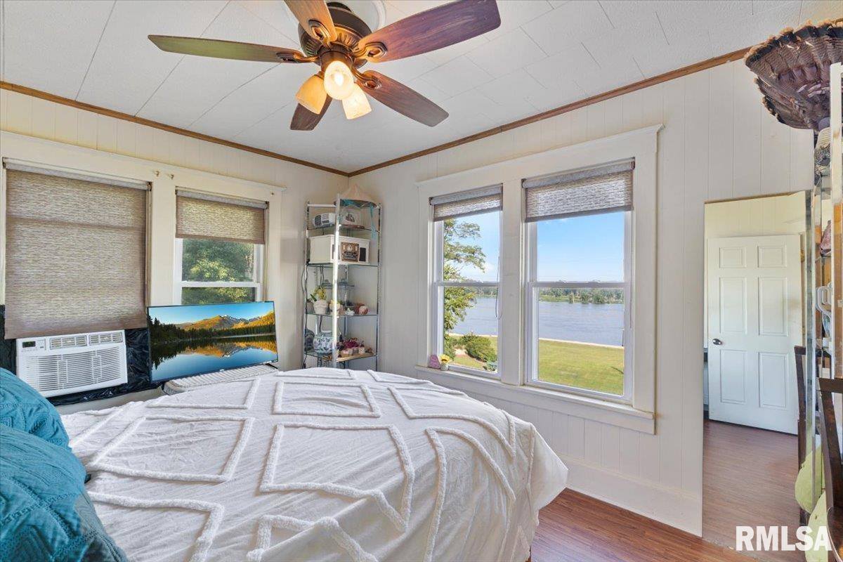 701 West Mississippi Drive, Muscatine, IA 52761