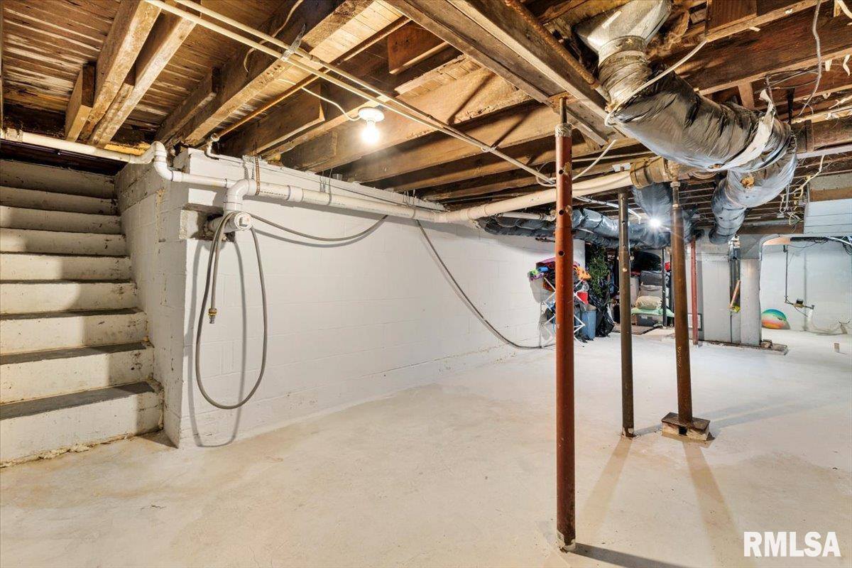 701 West Mississippi Drive, Muscatine, IA 52761