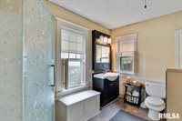 701 West Mississippi Drive, Muscatine, IA 52761