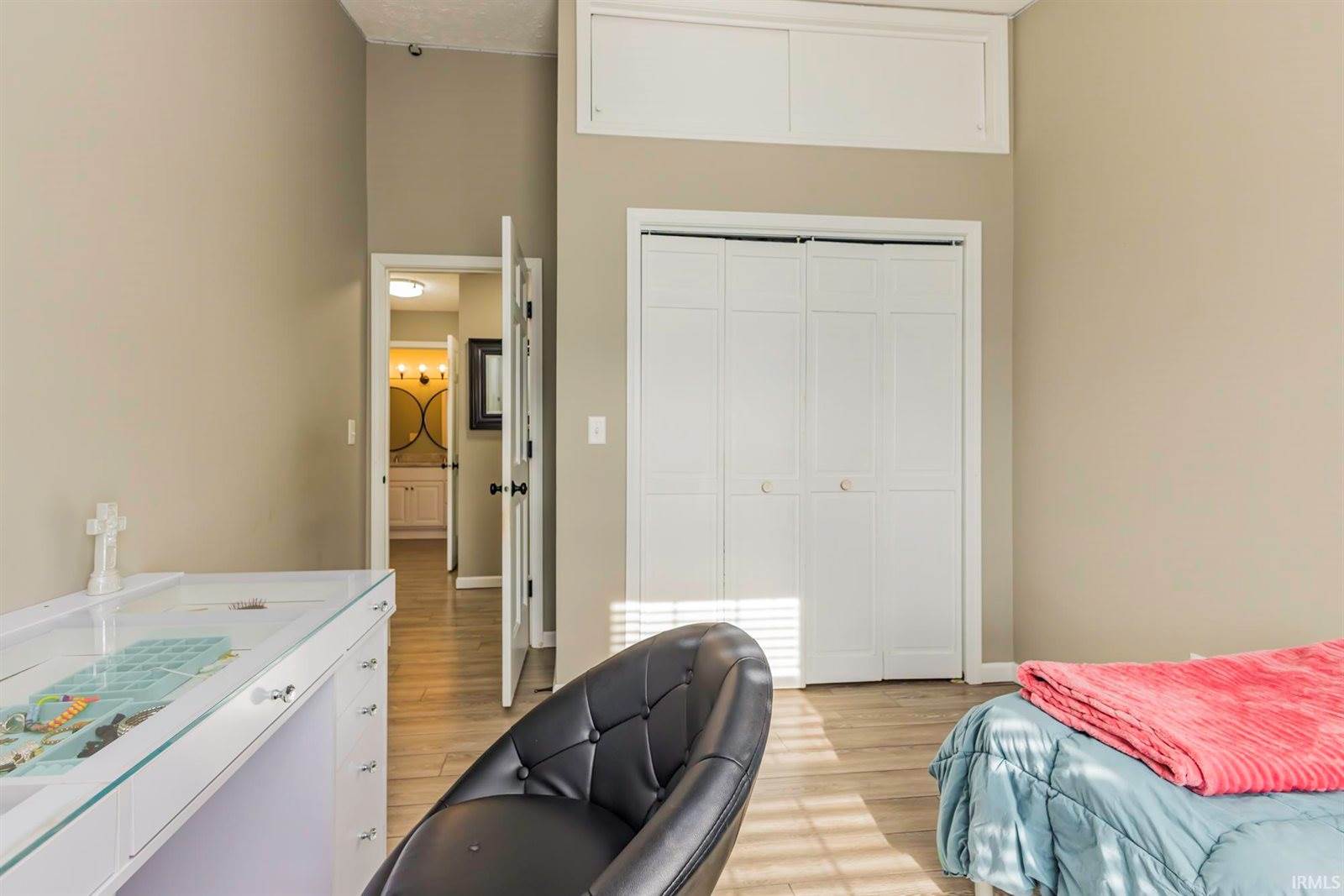 3802 N Lakeside Drive, Muncie, IN 47304