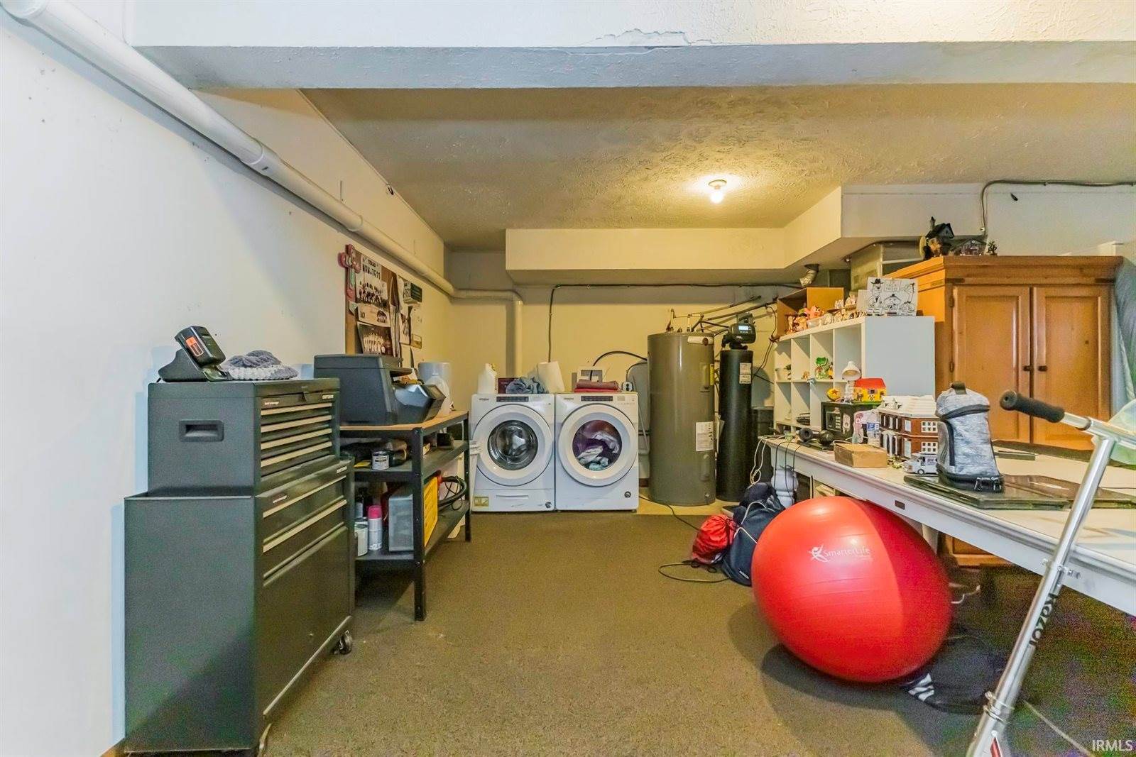 3802 N Lakeside Drive, Muncie, IN 47304