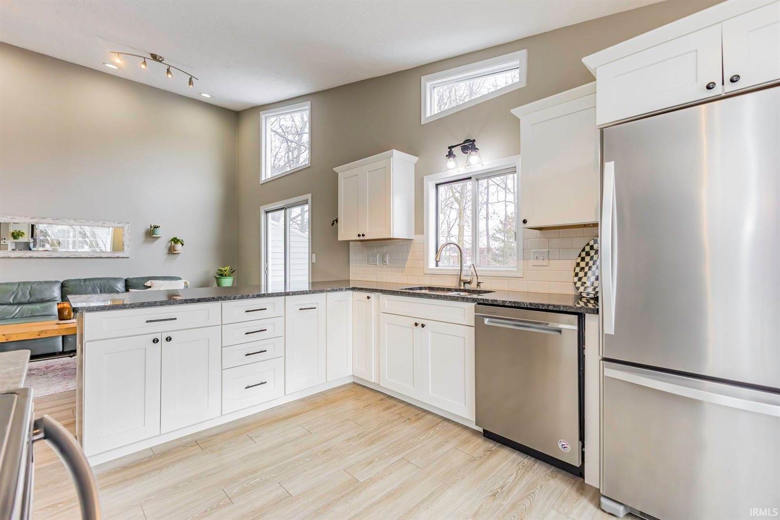 3802 N Lakeside Drive, Muncie, IN 47304