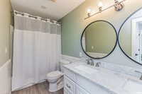 3802 N Lakeside Drive, Muncie, IN 47304