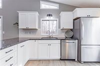 3802 N Lakeside Drive, Muncie, IN 47304