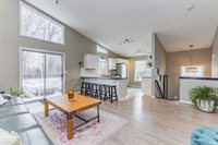 3802 N Lakeside Drive, Muncie, IN 47304