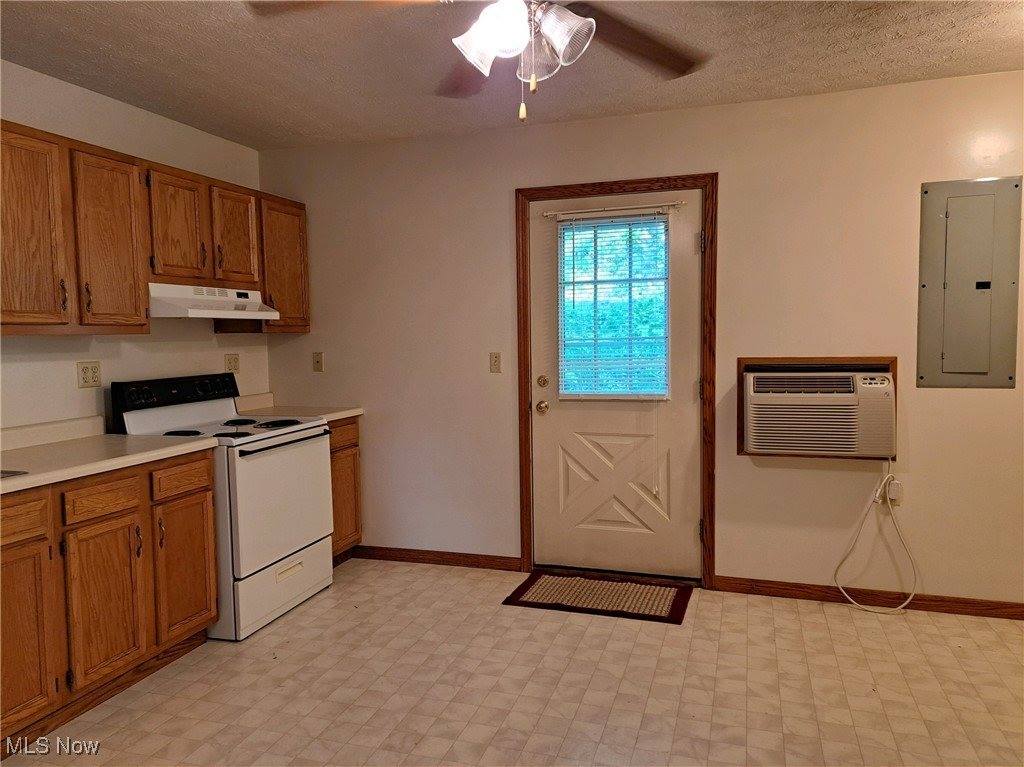 6 Sunrise Drive, Cambridge, OH 43725