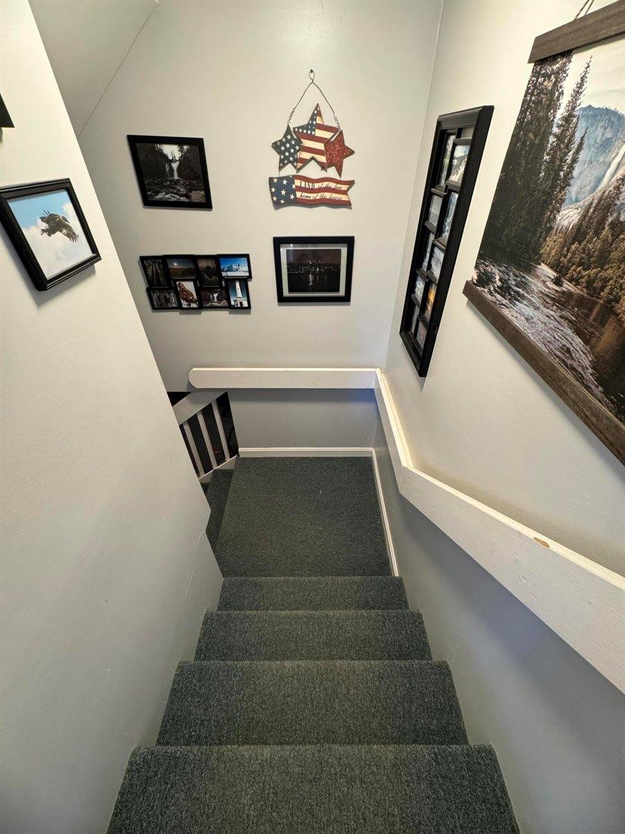 387 Exeter Road, Corinth, ME 04427