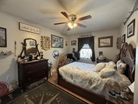 387 Exeter Road, Corinth, ME 04427