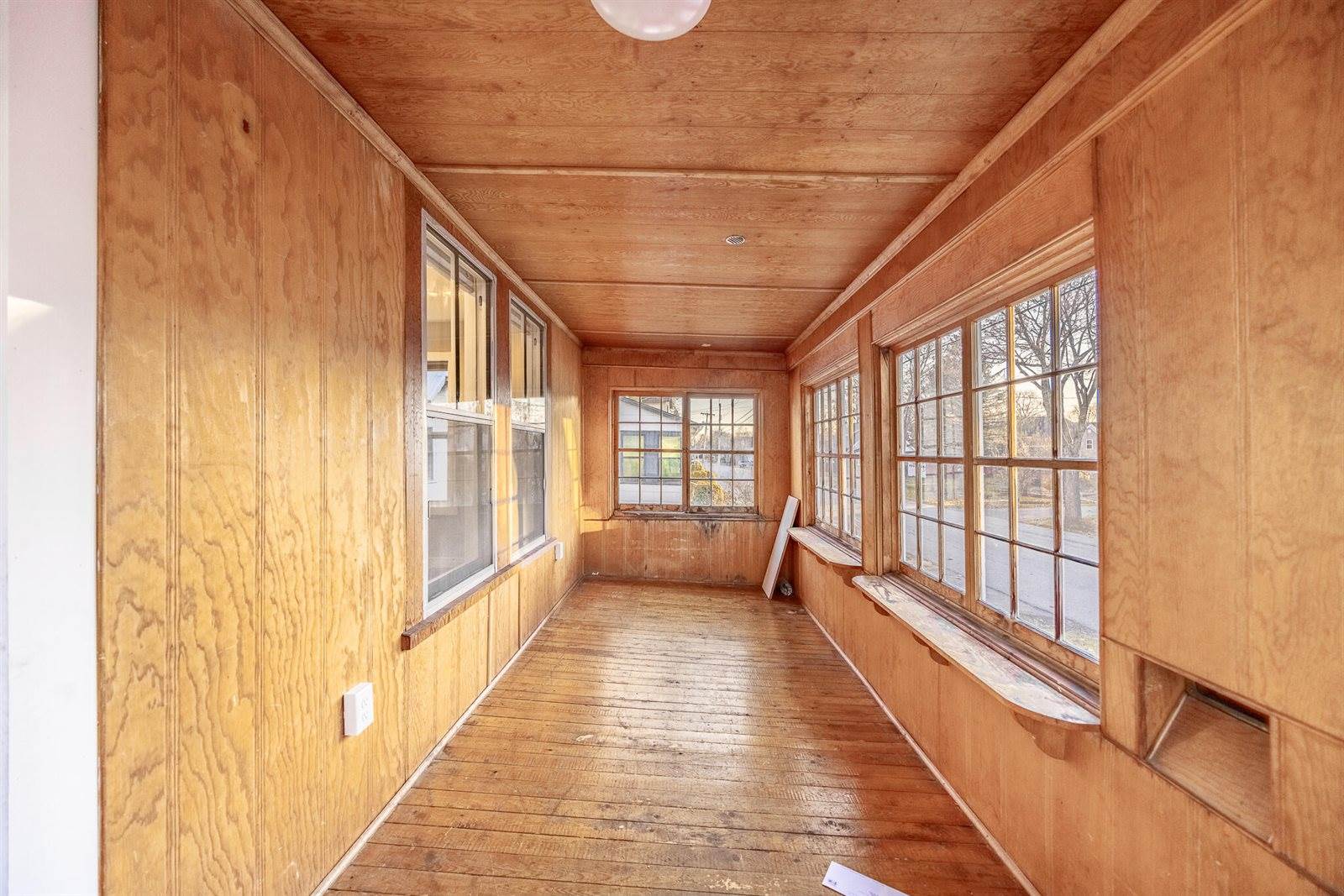 233 Palm Street, Bangor, ME 04401