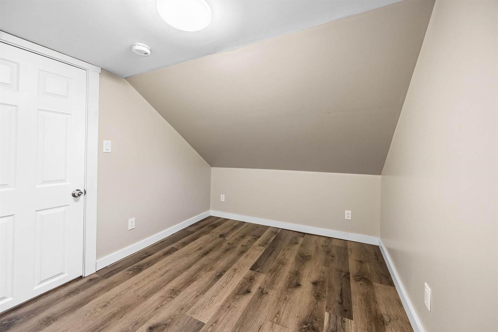 233 Palm Street, Bangor, ME 04401