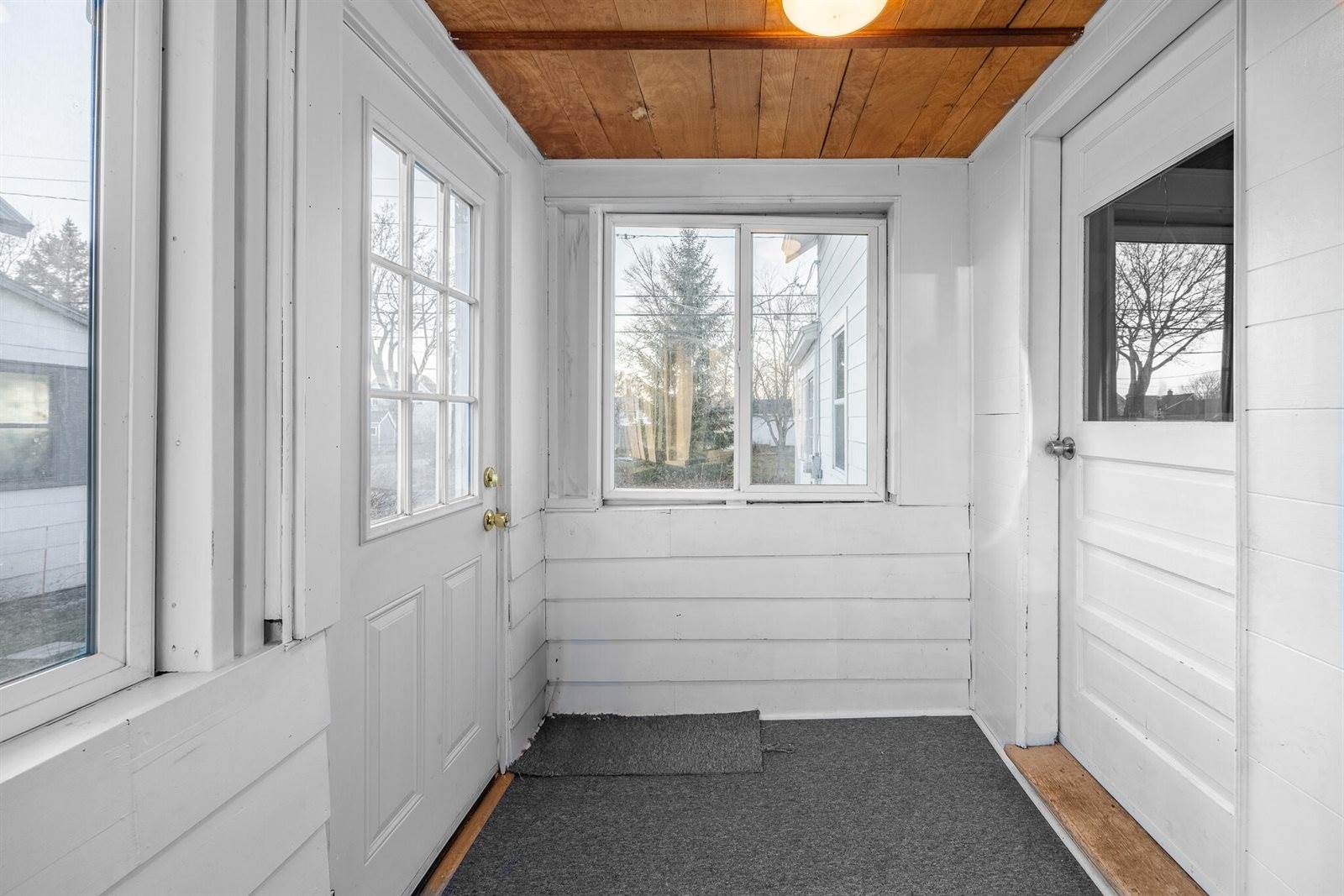 233 Palm Street, Bangor, ME 04401