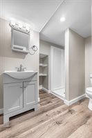 233 Palm Street, Bangor, ME 04401